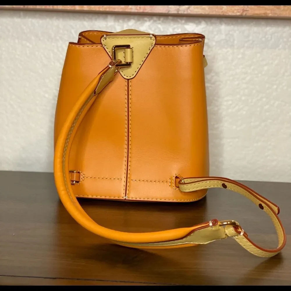 DANSE LENTE Leather Bucket Bag. London. - Picture 6 of 12